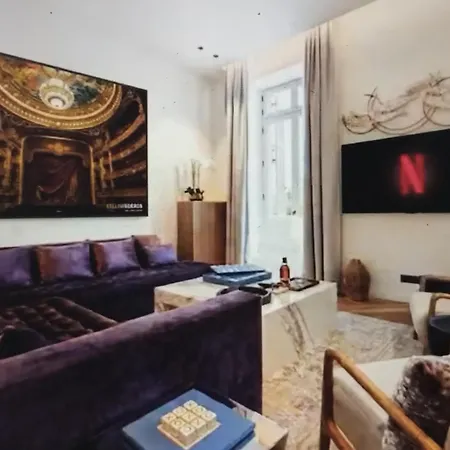 Modern House In Appartement *