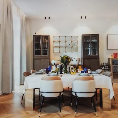 Modern House In Appartement